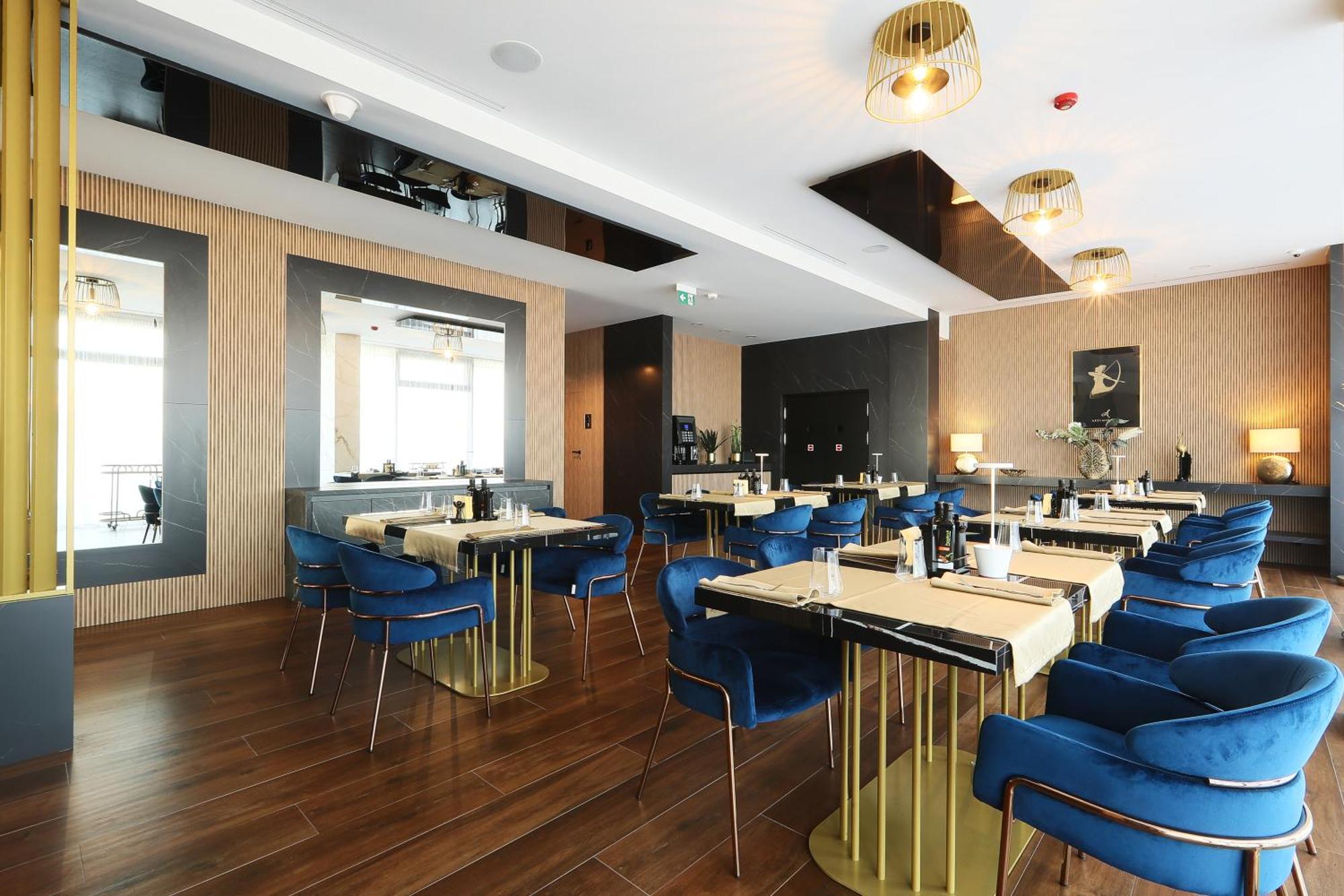 Hotel Artemis Oradea Dış mekan fotoğraf