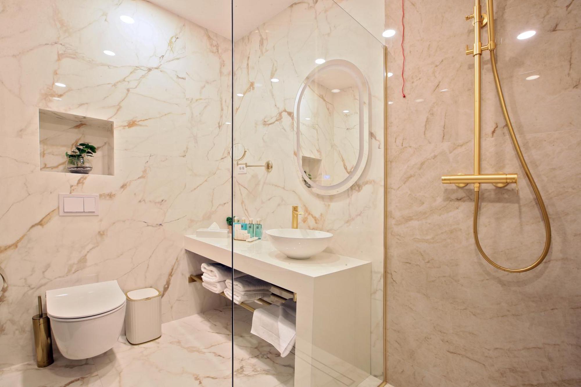 Hotel Artemis Oradea Dış mekan fotoğraf