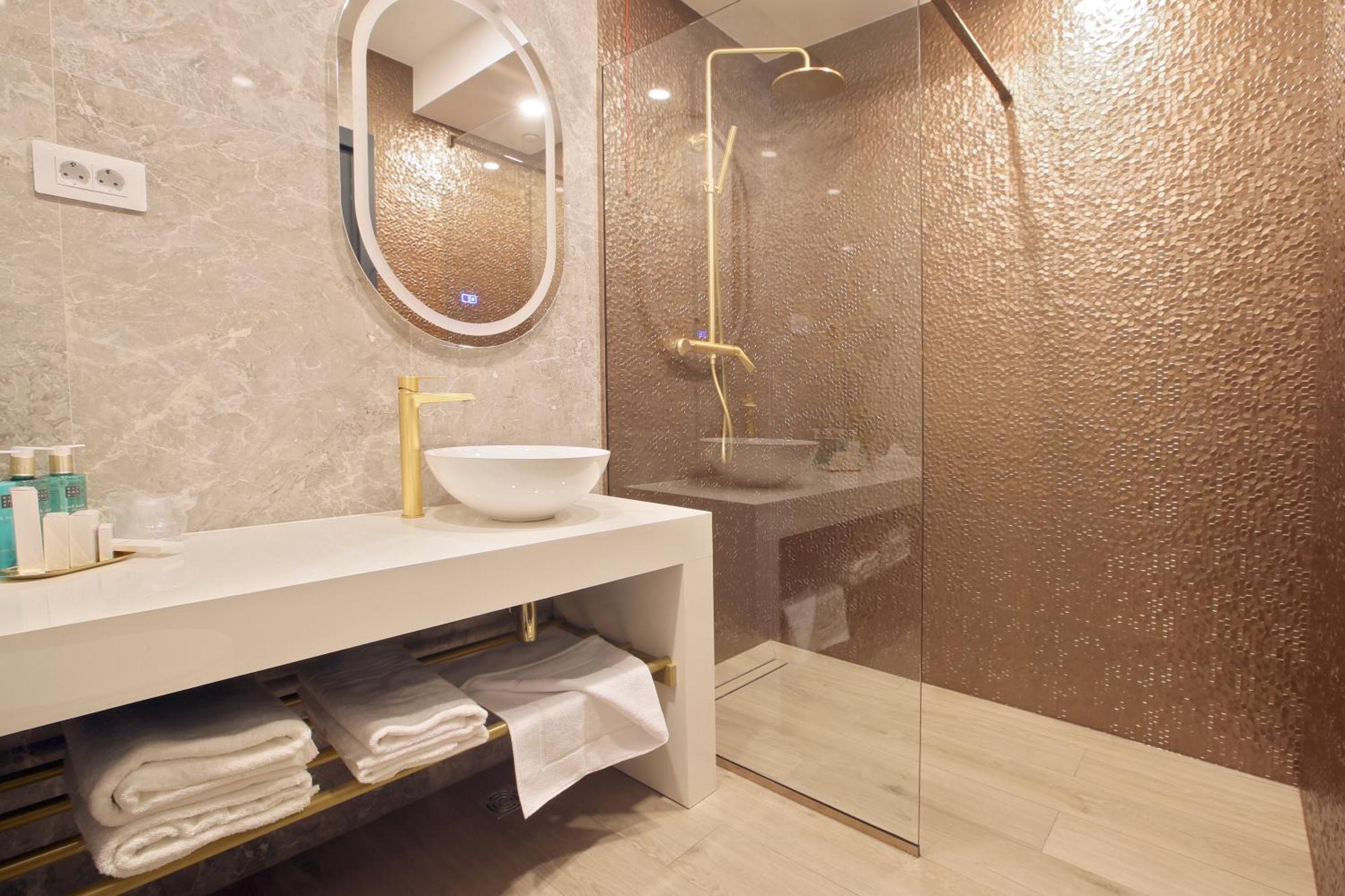 Hotel Artemis Oradea Dış mekan fotoğraf